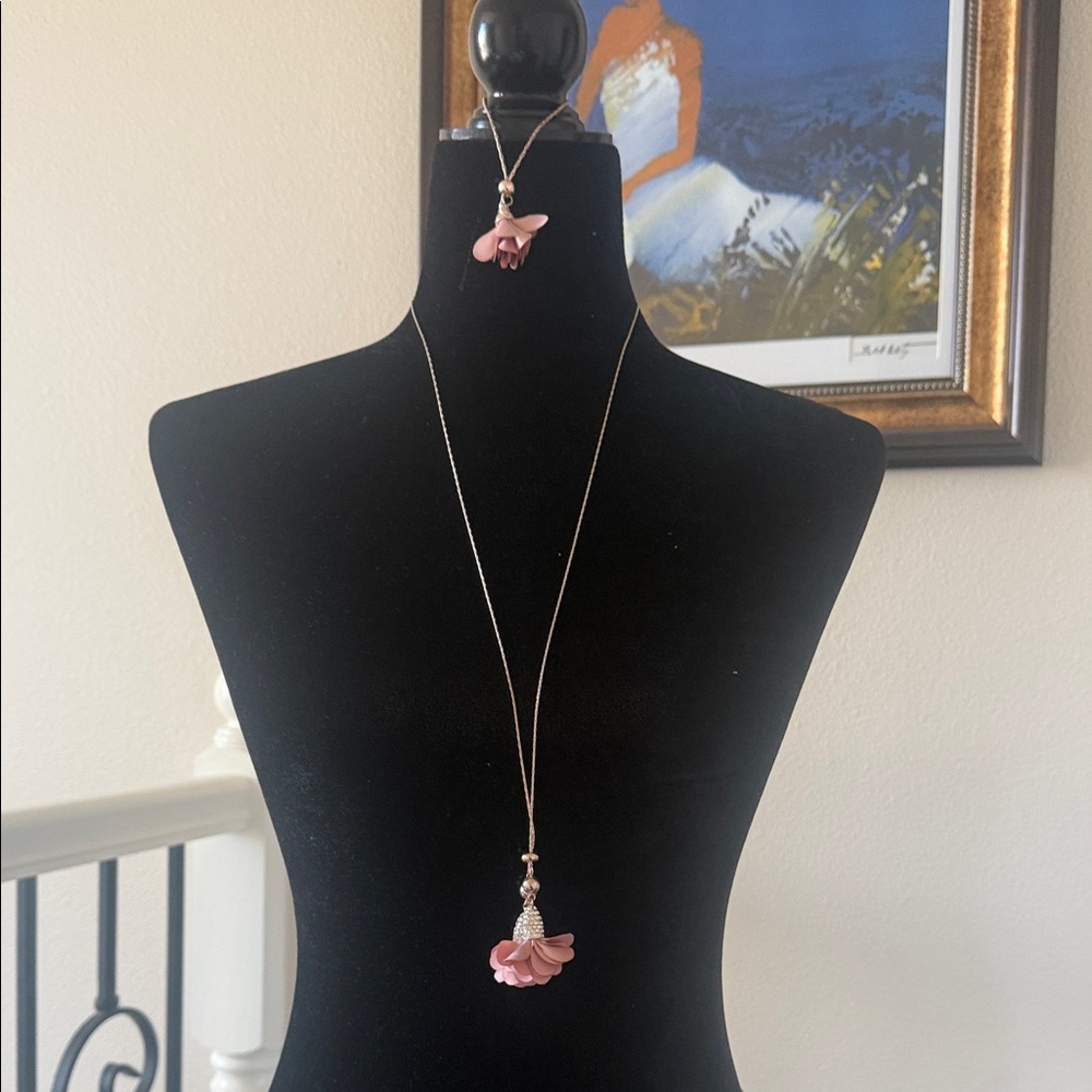 Pink Floral Jeweled Pendant Necklace and bracelet Set